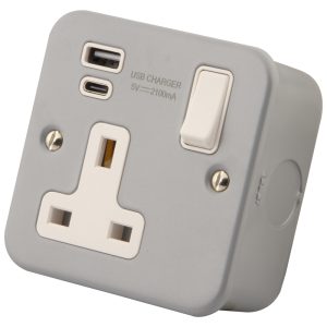13A 1 Gang Switched Socket + 2.1A USB Type A&C Charger Outlets Metal - Image 1