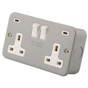 13A 2 Gang Switched Socket + 4.8A 2 x USB Type C Charger Outlets Metal - Image 1